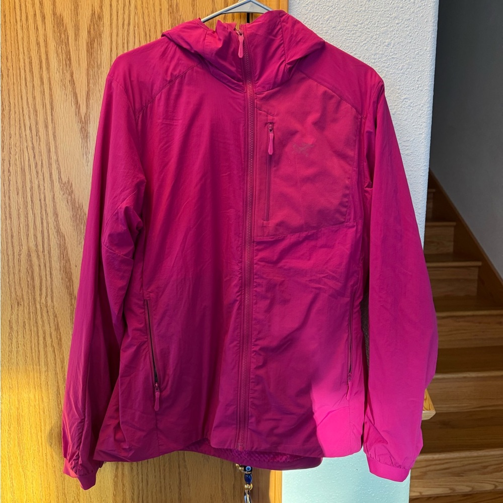 Arc’teryx Atom Pink Hooded Jacket